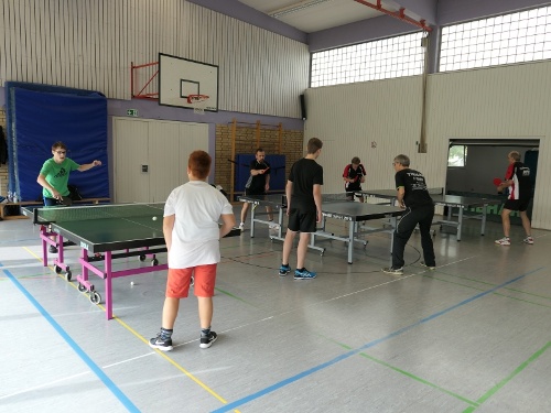 https://www.tischtennis-vfl-waiblingen.de/content/igal/2547_original_1568812407935-UTDVZ8-L-72.jpg